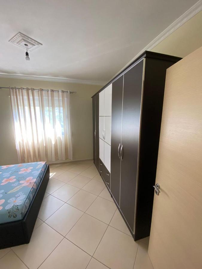 Saimir Apartaments Vlorë Eksteriør billede